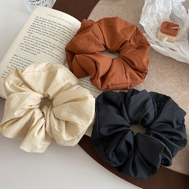 Kiren-Plain Fabric Scrunchie