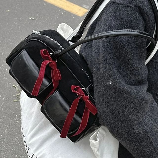 9日までhonoAKIKOAOKIGiselle Faux-leather ワンフォークロージング 1111clothing PU レザー カーゴパンツ