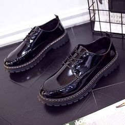 Chariot - Patent Lace-Up Sneakers Chariot - Patent Lace-Up Sneakers