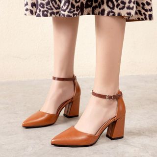 pointy shoes with block heel