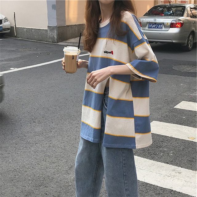 Hevnir-Elbow-Sleeve Round Neck Striped Slit Tee