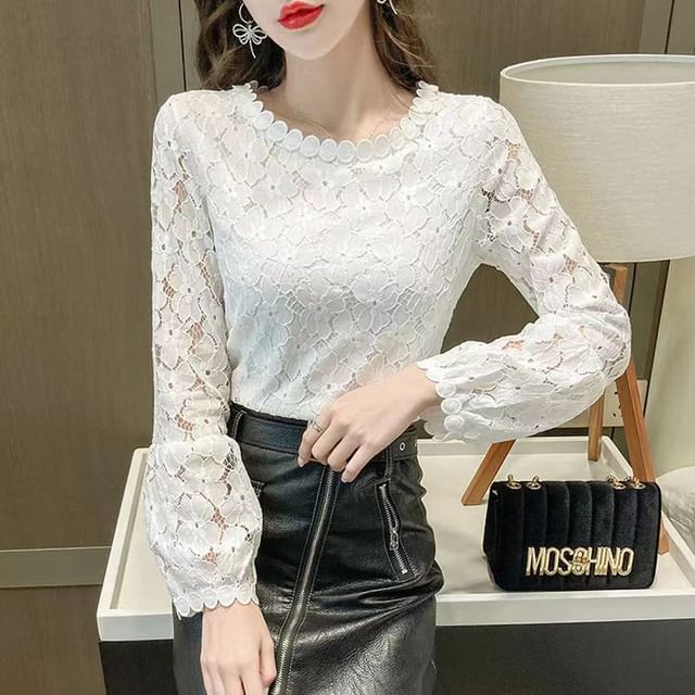 Everose-Long-Sleeve Round Neck Plain Perforated Lace Top