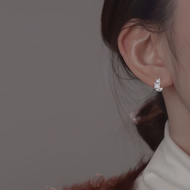 Chimerro-Rhinestone Alloy Huggie Earring