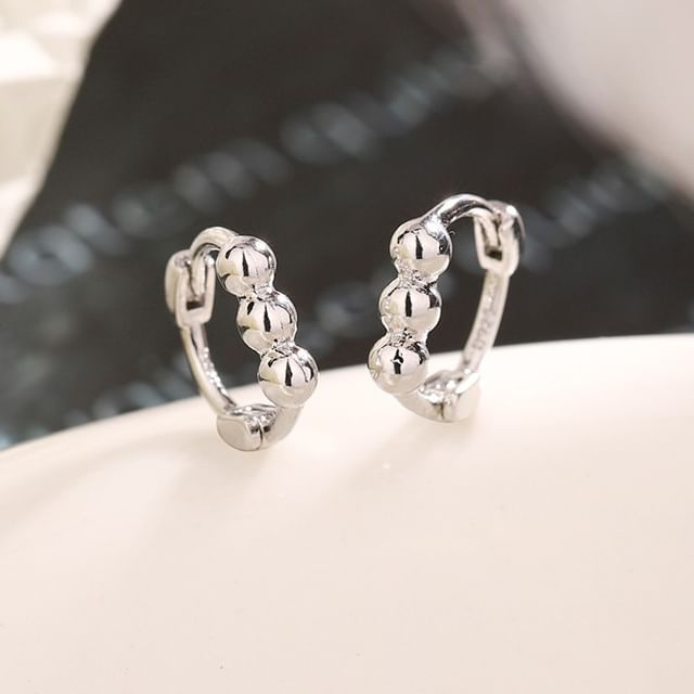 Chimerro-Beaded Huggie Earring