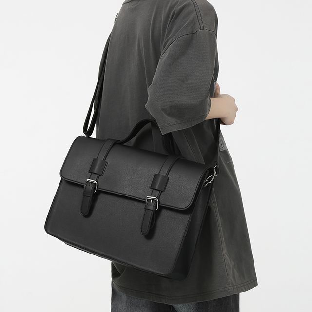 SUNMAN-Plain Buckled Flap Crossbody Bag