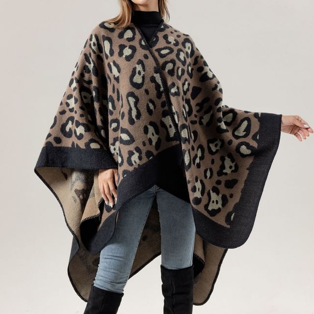 JVL-Leopard Patterned Open Front Poncho