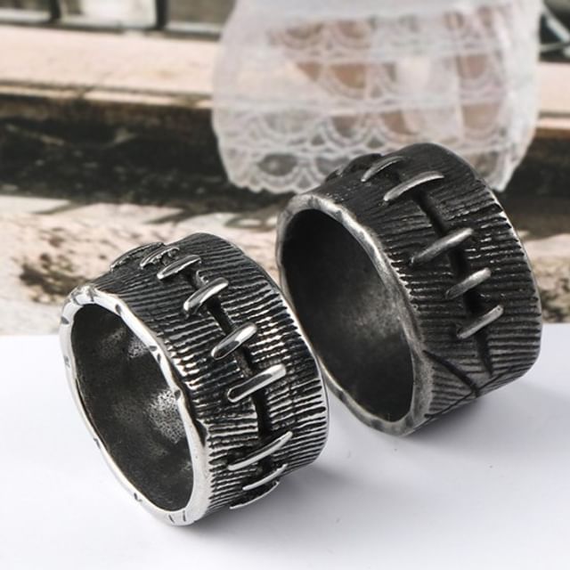 Prushia-Metal Stitching Ring