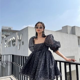 Arabesquito-Puff-Sleeve Floral Print A-Line Dress