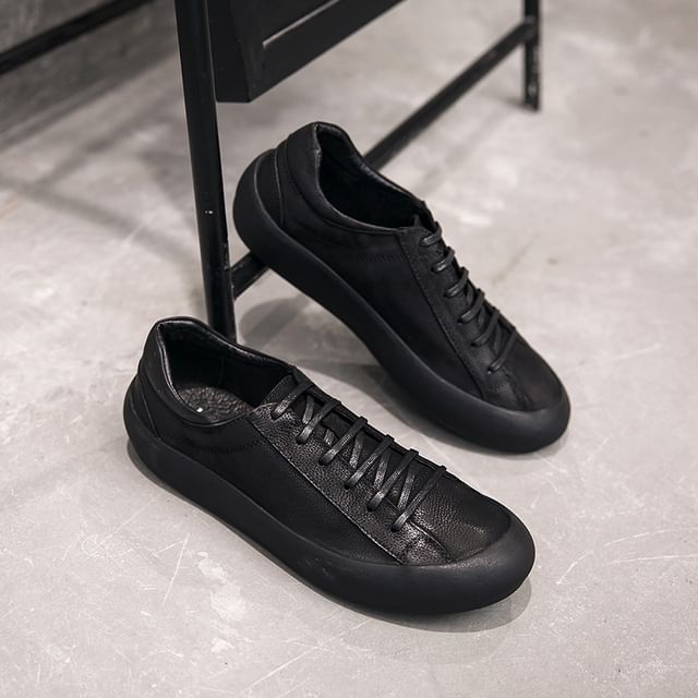 VEAZ-Plain Lace-Up Sneakers