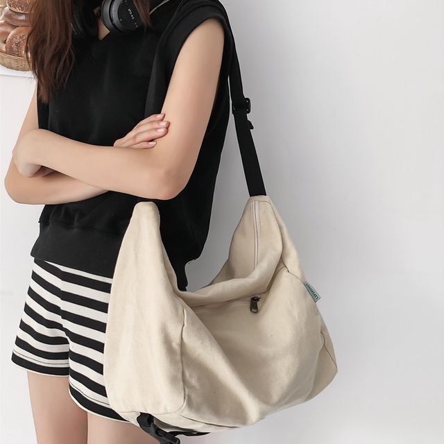 Melois Plain Crossbody Hobo Bag