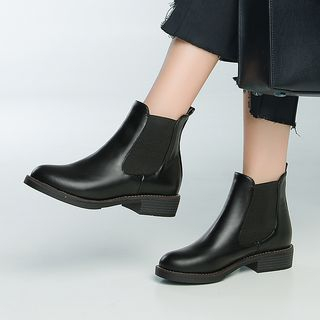Megan Chelsea Short Boots