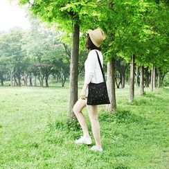 BABOSARANG - Lightweight Shoulder Bag BABOSARANG - Lightweight Shoulder Bag