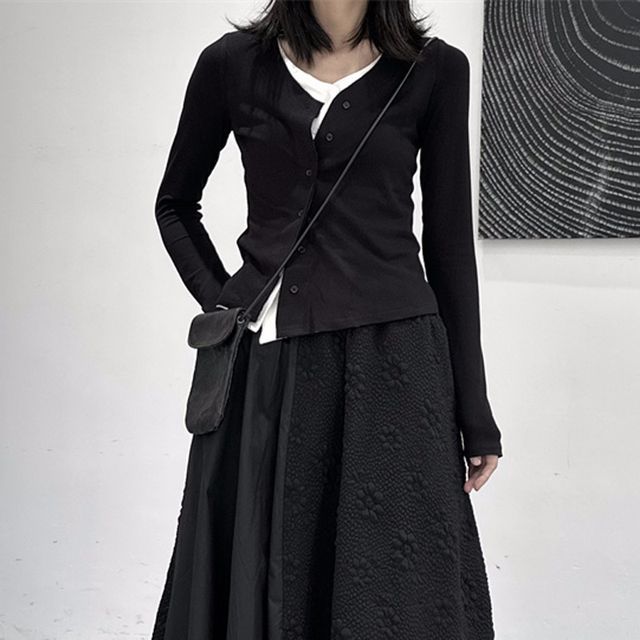 SIMPLE BLACK-Long-Sleeve V-Neck Two Tone Asymmetrical Button Knit Top