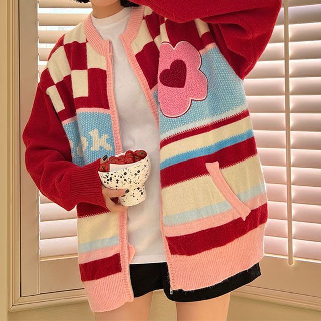 Crew Neck Color-Block Floral Applique 