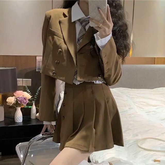 Cropped Blazer / Shirt / Pleated Skirt / Set