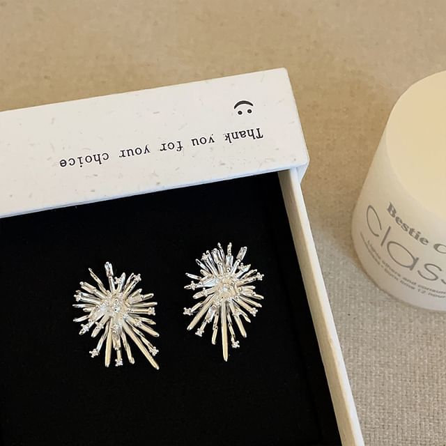Panda Dama-Rhinestone Starburst Stud Earring