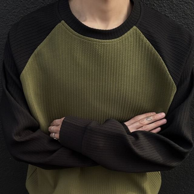 Obikan-Round Neck Drop Shoulder Two Tone Oversized Raglan Sweatshirt