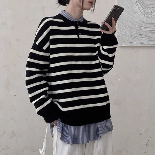 SIMPLE BLACK-Henley Striped Sweater
