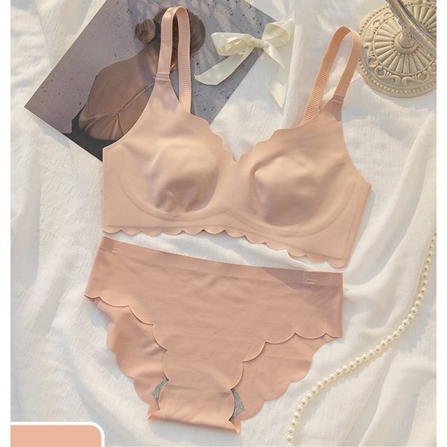 Scalloped : Bras