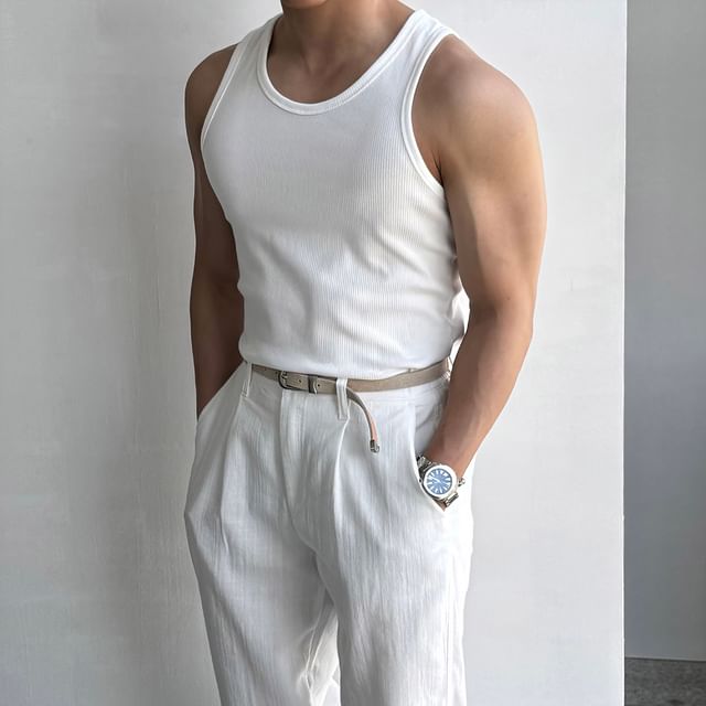 Okwano-Round Neck Plain Tank Top