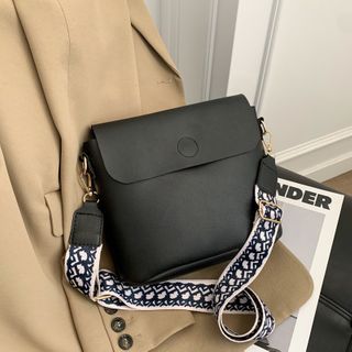 Leather Cross Body Bags with Wide Straps
