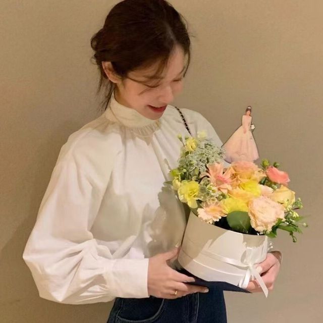 Everose-Stand Collar Plain Ruched Blouse