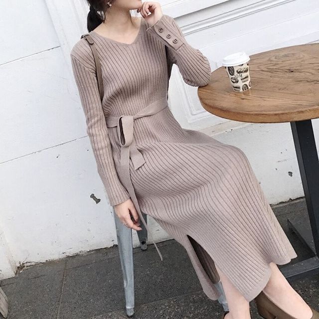 Gecko - Side Slit Long-Sleeve Midi Knit 