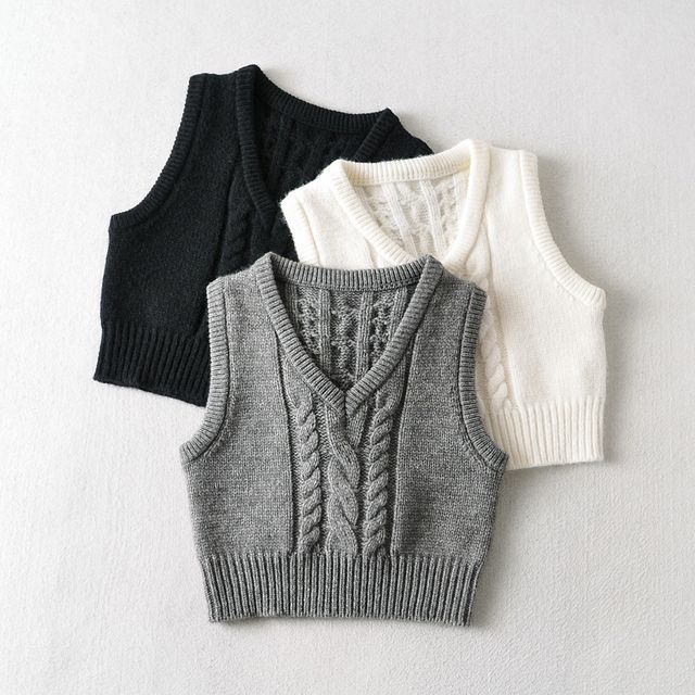 Moidem-Cable-Knit Sweater Vest