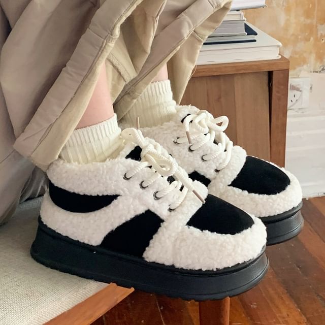Honkizz-Platform Fleece-Lined Lace-Up Sneakers
