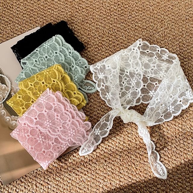Amandier-Lace Neckerchief