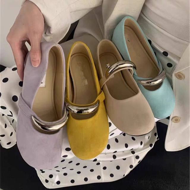 Asterisk-Metal Bar Mary Jane Shoes