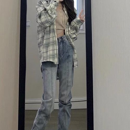 Plaid Shirt & Flare Jeans Outfit