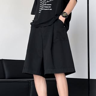 Freehop-Mid Rise Plain Shorts