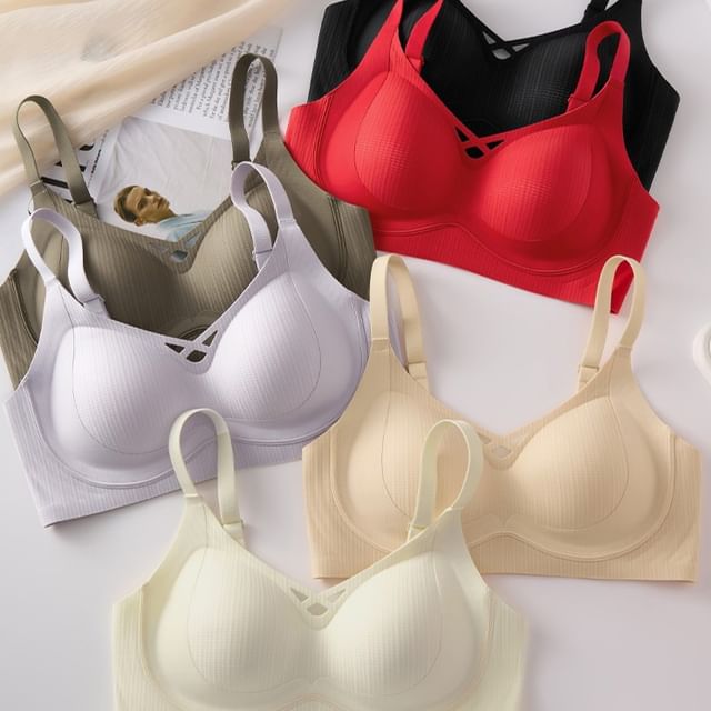 Gecko-V-Neck Plain Bra