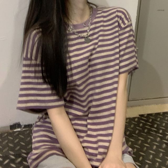 monroll-Short-Sleeve Crewneck Striped Tee