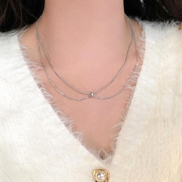 Show Mind-Layered Rhinestone Alloy Choker
