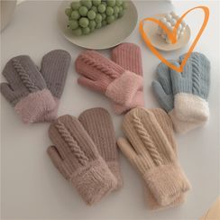 Studio Koi - Fleece-Lined Gloves Studio Koi - Fleece-Lined Gloves