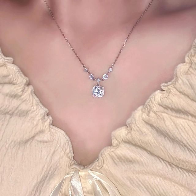 GOGO Girl-CZ Square Necklace