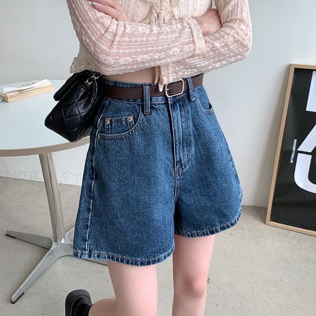 Moon City-Jeansshorts mit weitem Bein