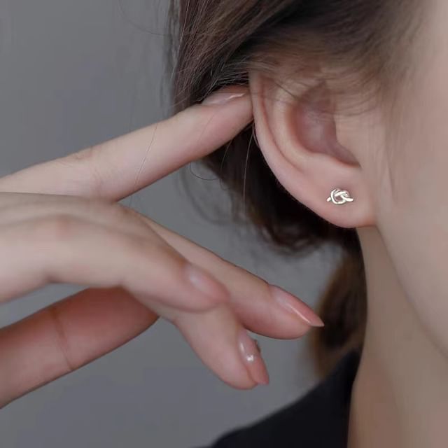 Gaya-Knot Alloy Stud Earring
