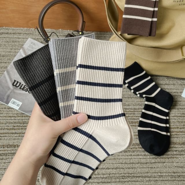 Gentiana-Striped Ribbed Socks