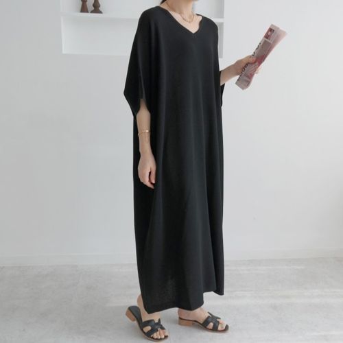 Phlobo - Short-sleeve V-neck Plain Midi T-Shirt Dress