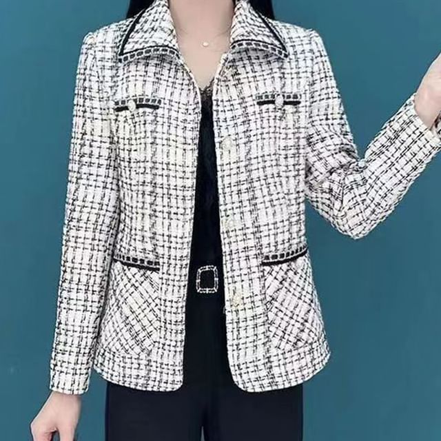 Everose-Collared Tweed Button Jacket