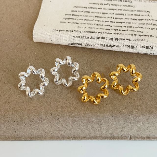 Panda Dama-Twisted Alloy Hoop Earring