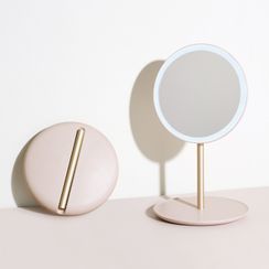 YUPIN - Travel Foldable LED Desktop Mirror YUPIN - Travel Foldable LED Desktop Mirror