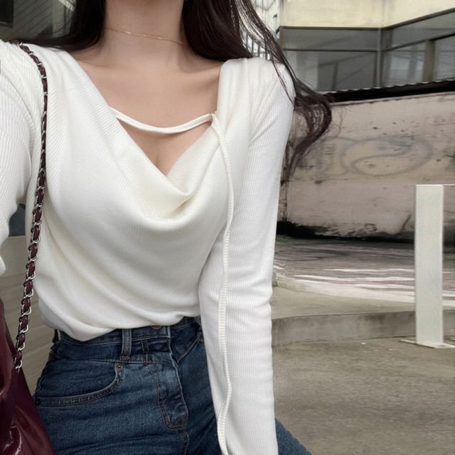 Jesong-Long Sleeve Cowl Neck Plain Top