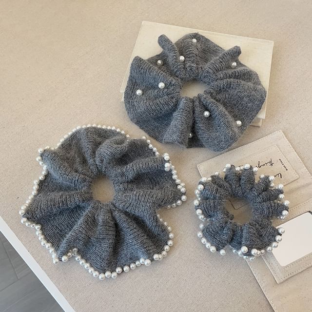 Panda Dama-Faux Pearl Knit Scrunchie
