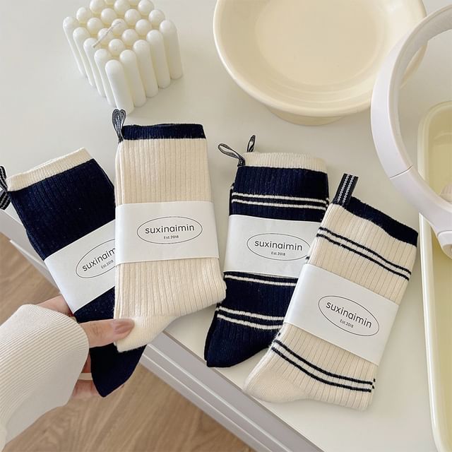 Gentiana-Striped Ribbed Socks