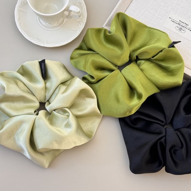 Kayochs-Plain Satin Scrunchie