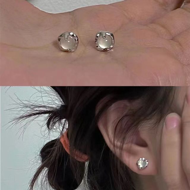 Kiren-Bead Stud Earring